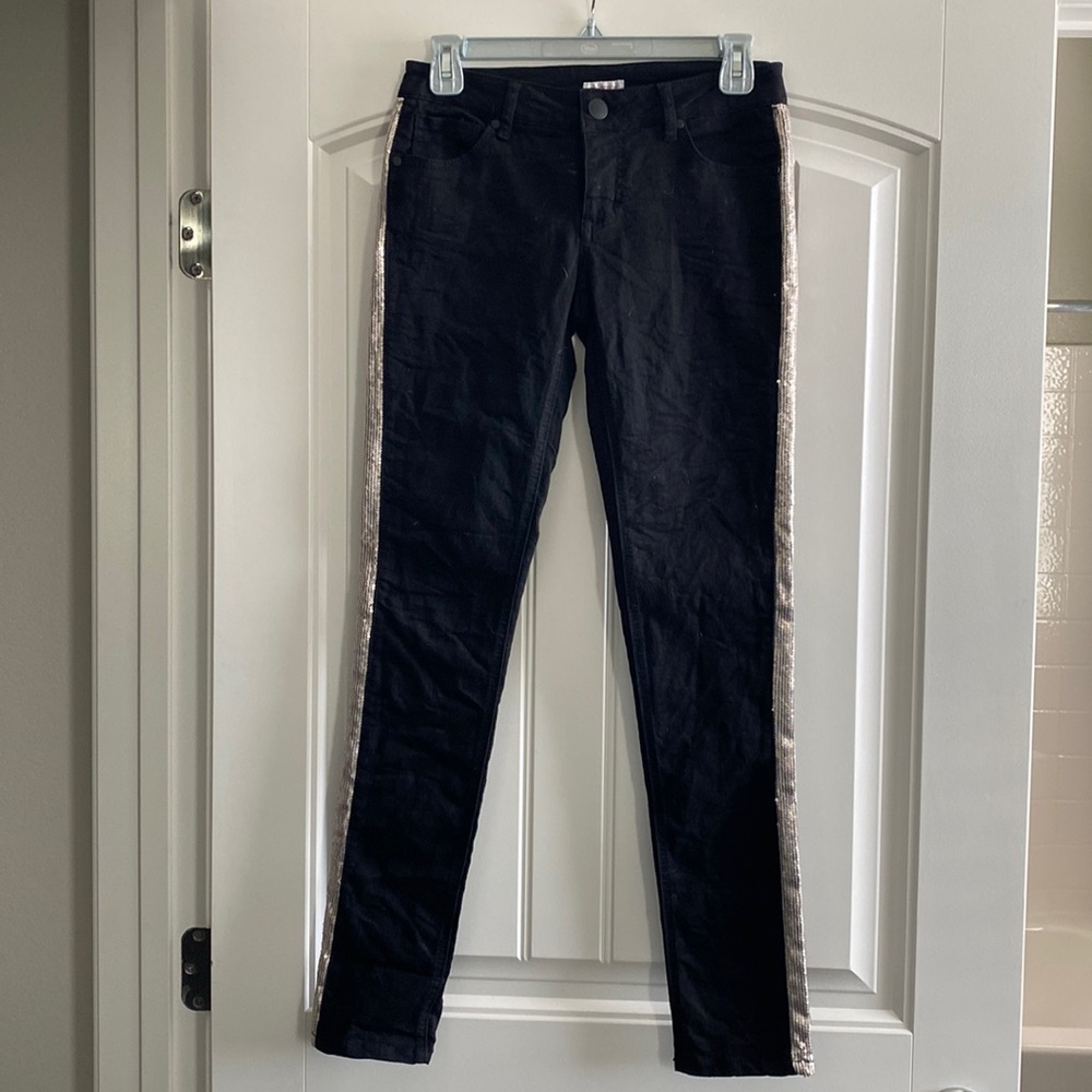 Black jeans with champagne sequin